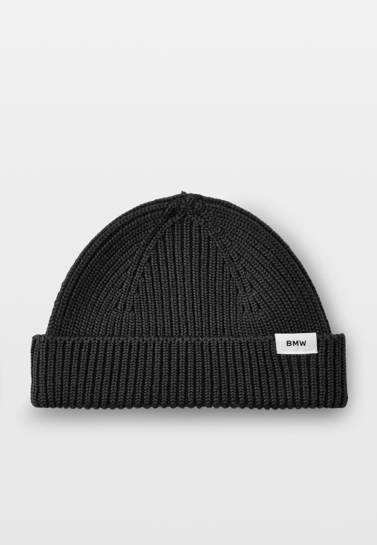 Černá pletená čepice BMW
