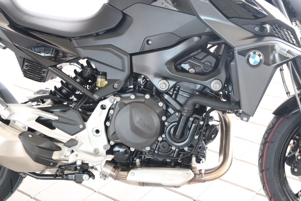 BMW F 900 R