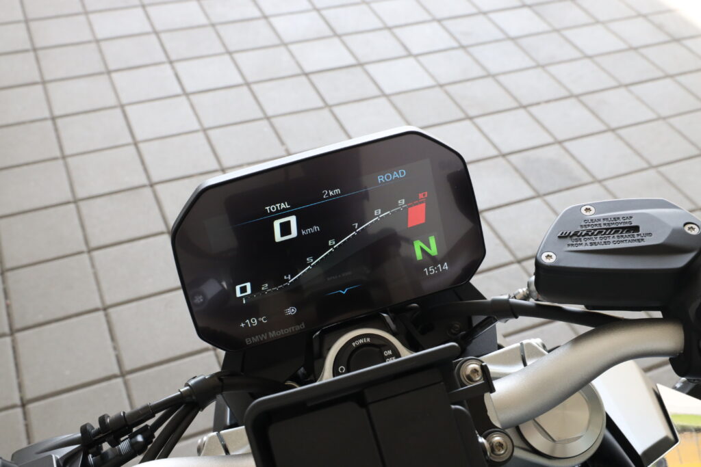 BMW F 900 R